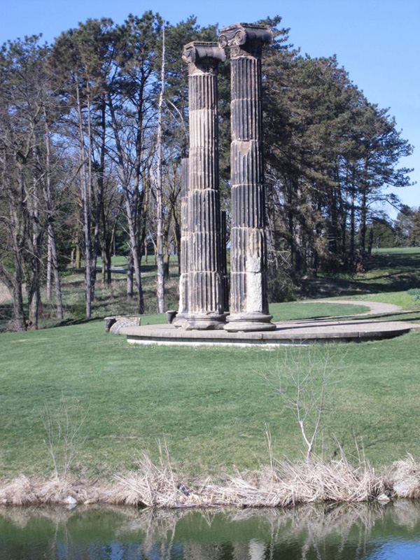 6.	Federal Treasury Building, Columns in Pioneers Park, Washington, DC, 1916. Photograph by Mark Hinchman, 2020.